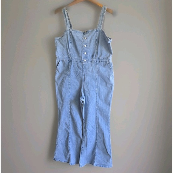 Ava & Viv Women's Denim Flare Jumpsuit Sz 26 Sleeveless Overall Light Wash Blue - Picture 1 of 16